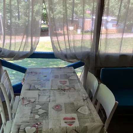 Caravans And Bungalows Vayana Campingplatz Sosopol