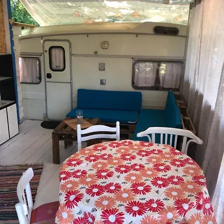 Caravans And Bungalows Vayana *